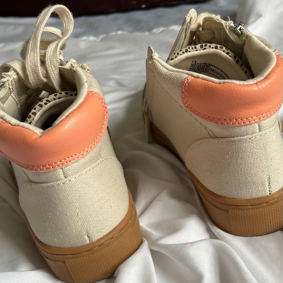 UNIVERSAL THREADS SHOES 7 1/2 - Picture 3 of 6